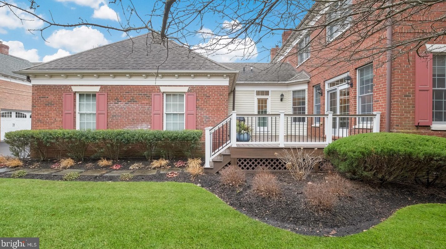 113 Madison St, Upper Makefield PA  18940-2166 exterior