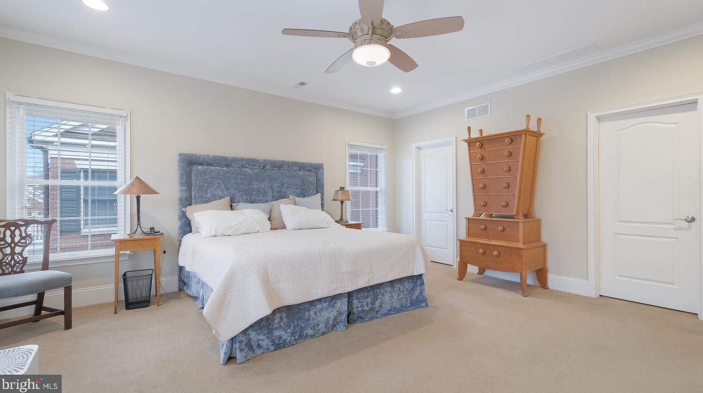 113 Madison St, Upper Makefield PA  18940-2166 exterior