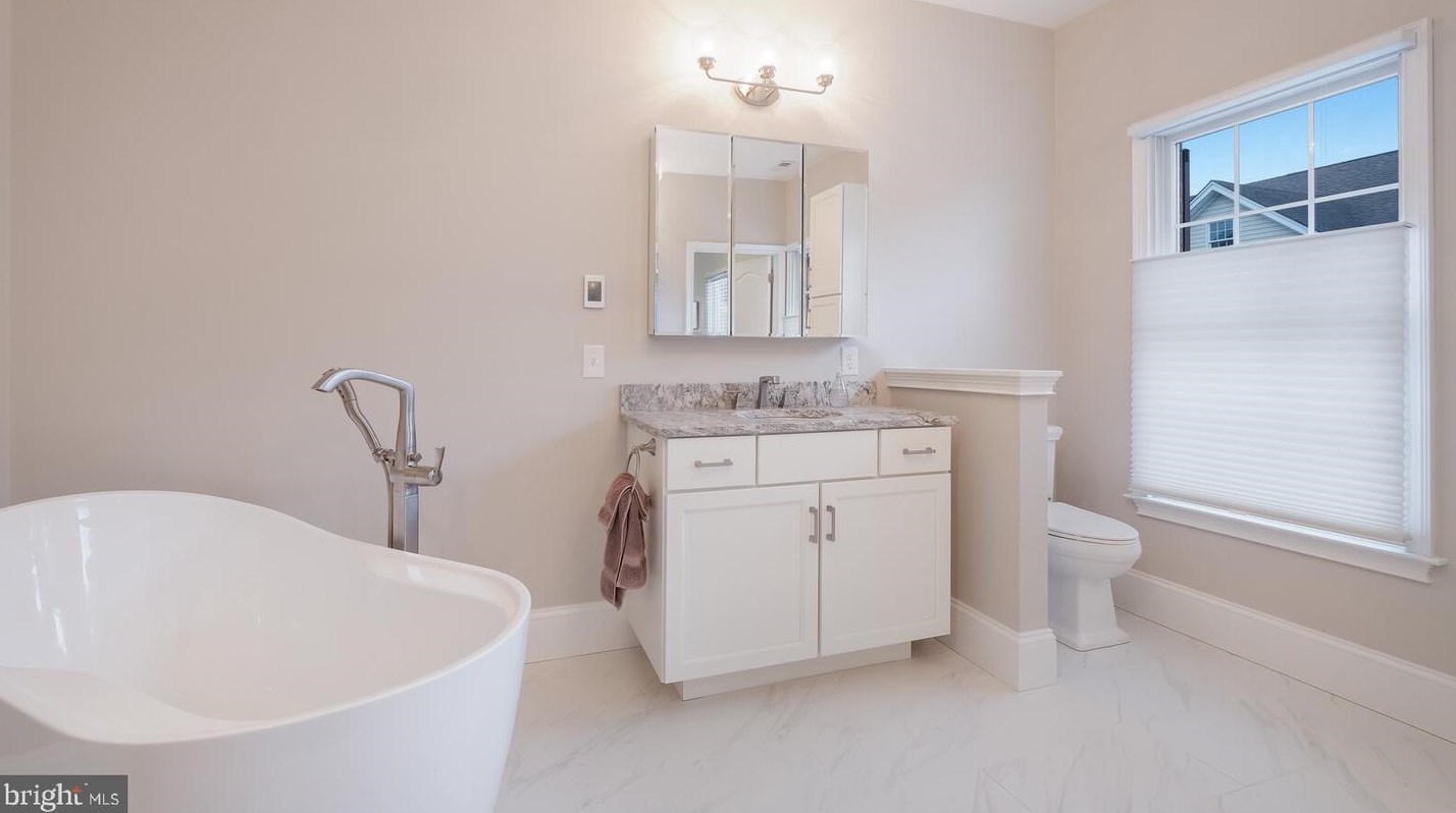 113 Madison St, Upper Makefield PA  18940-2166 exterior