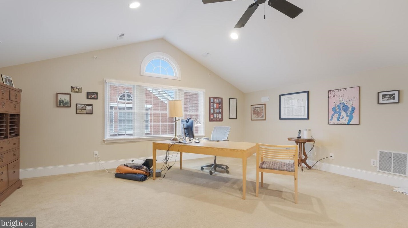 113 Madison St, Upper Makefield PA  18940-2166 exterior