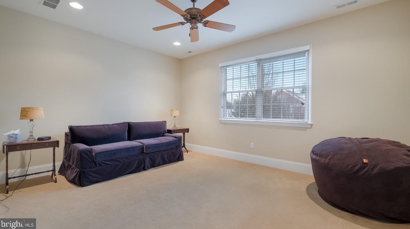 113 Madison St, Upper Makefield PA  18940-2166 exterior