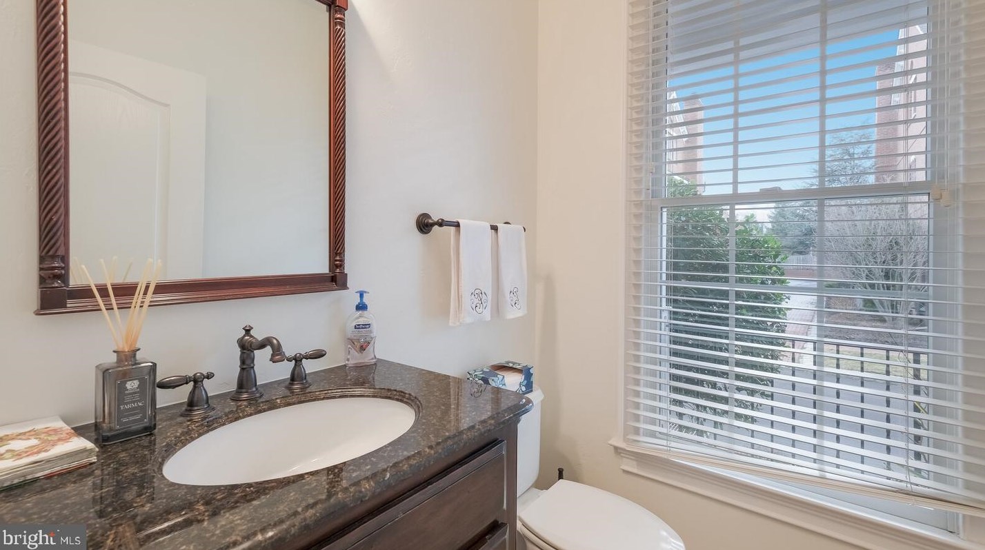 113 Madison St, Upper Makefield PA  18940-2166 exterior