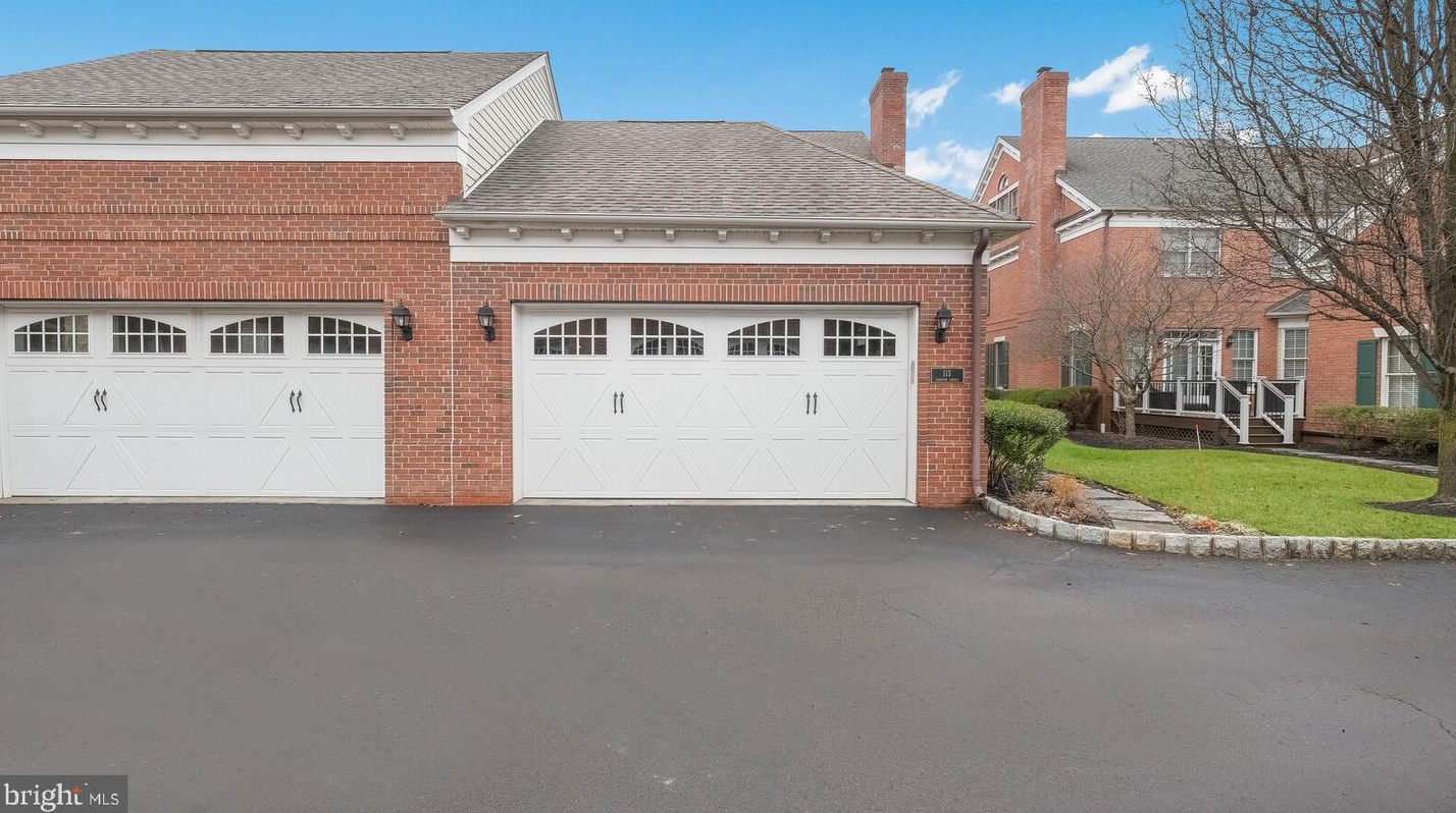 113 Madison St, Upper Makefield PA  18940-2166 exterior