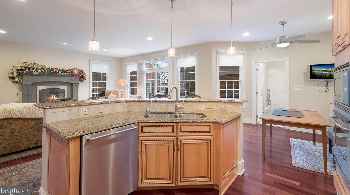 113 Madison St, Upper Makefield PA  18940-2166 exterior