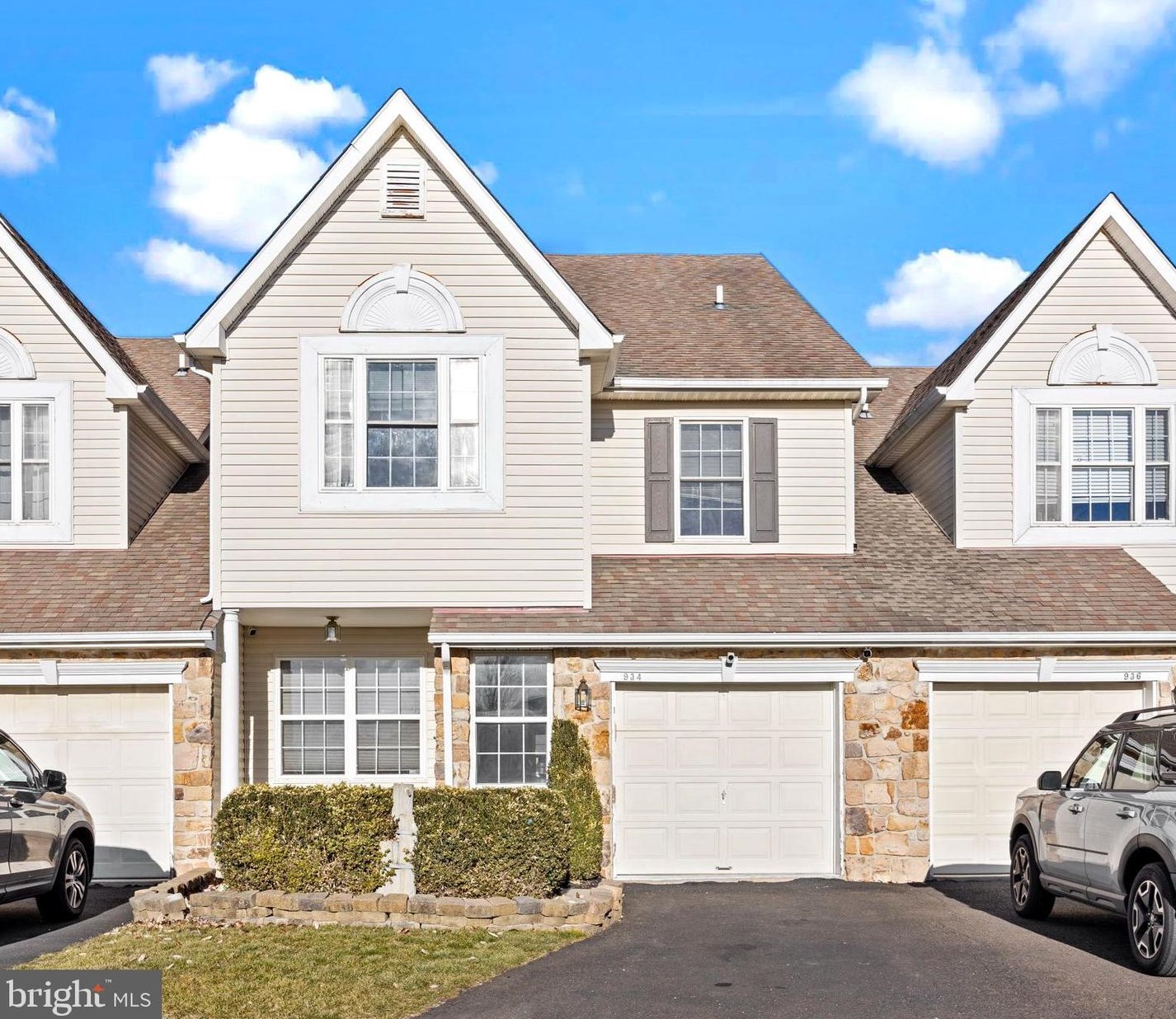 934 Bentley Ct, Chalfont, PA 18914