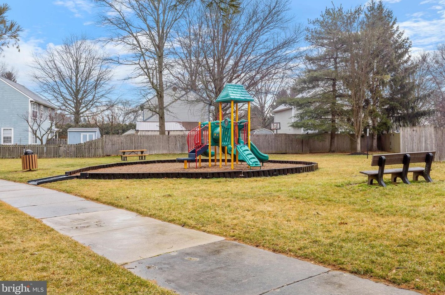 22 Ascot Ct, Upper Makefield PA  18940-1636 exterior