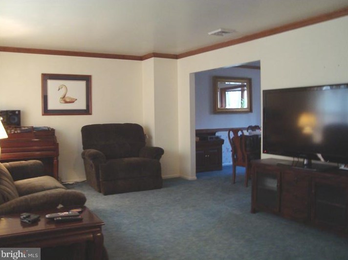 133 Richard Dr, Chalfont, PA 18914-1462