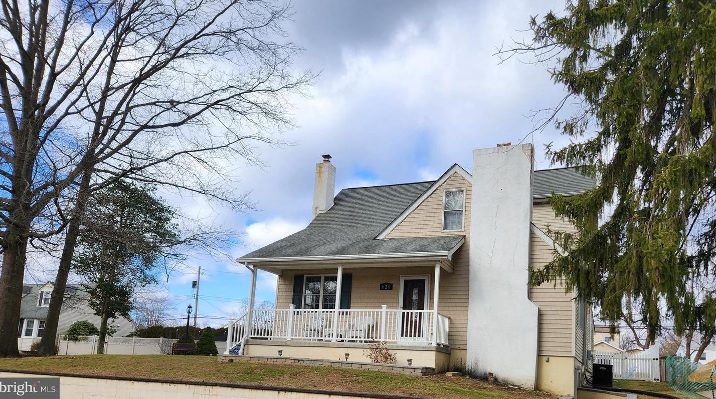 628 Shaw Ave, Langhorne, PA 19047-5568