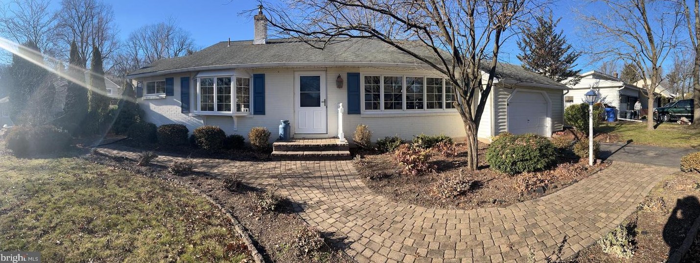 38 Manor Ln N, Yardley, PA 19067