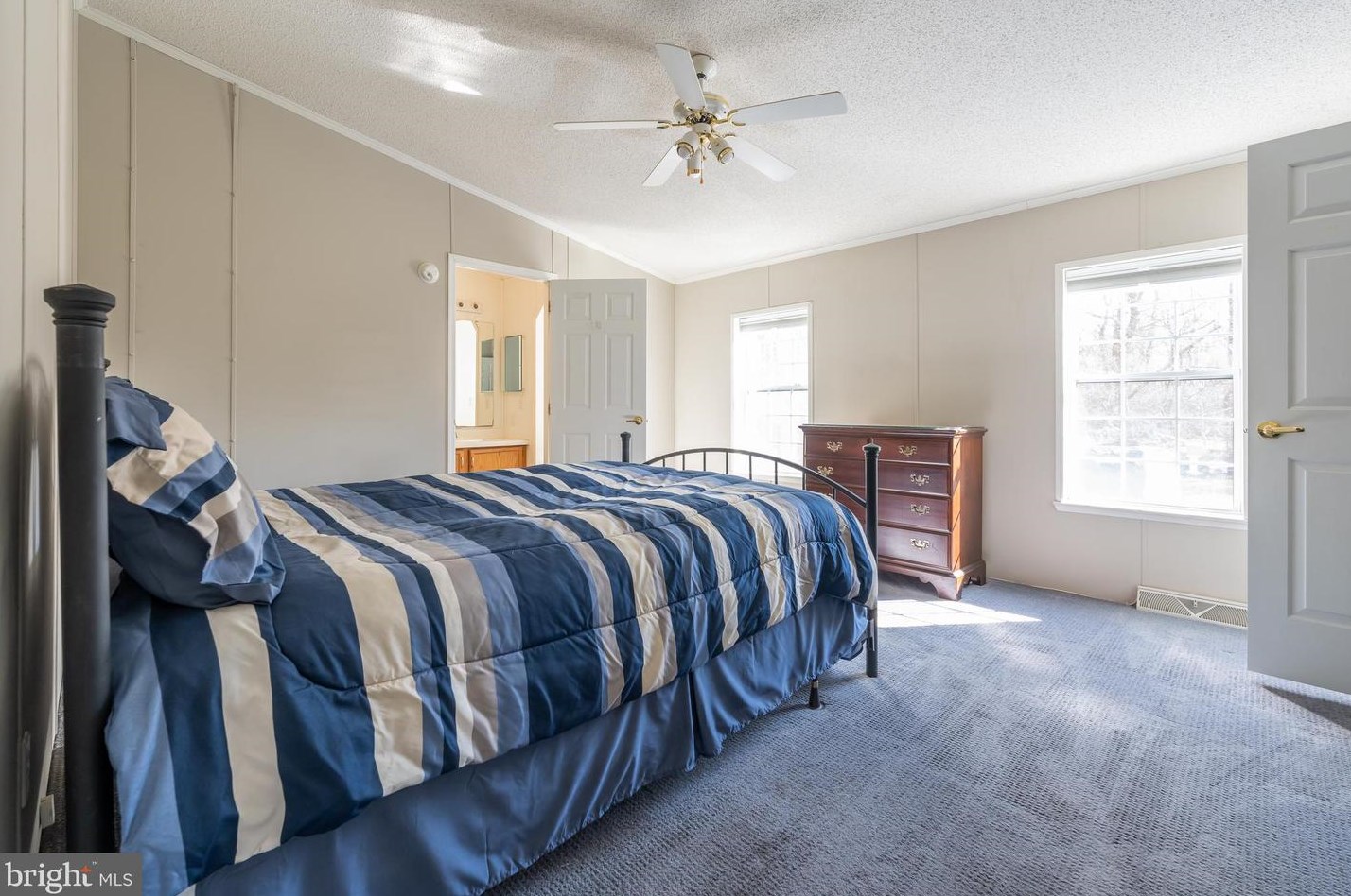 75 Little Farm Ln, Chalfont PA  18914-2233 exterior