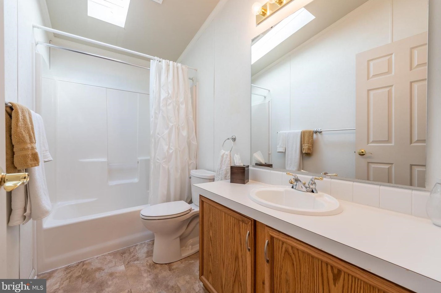 75 Little Farm Ln, Chalfont PA  18914-2233 exterior