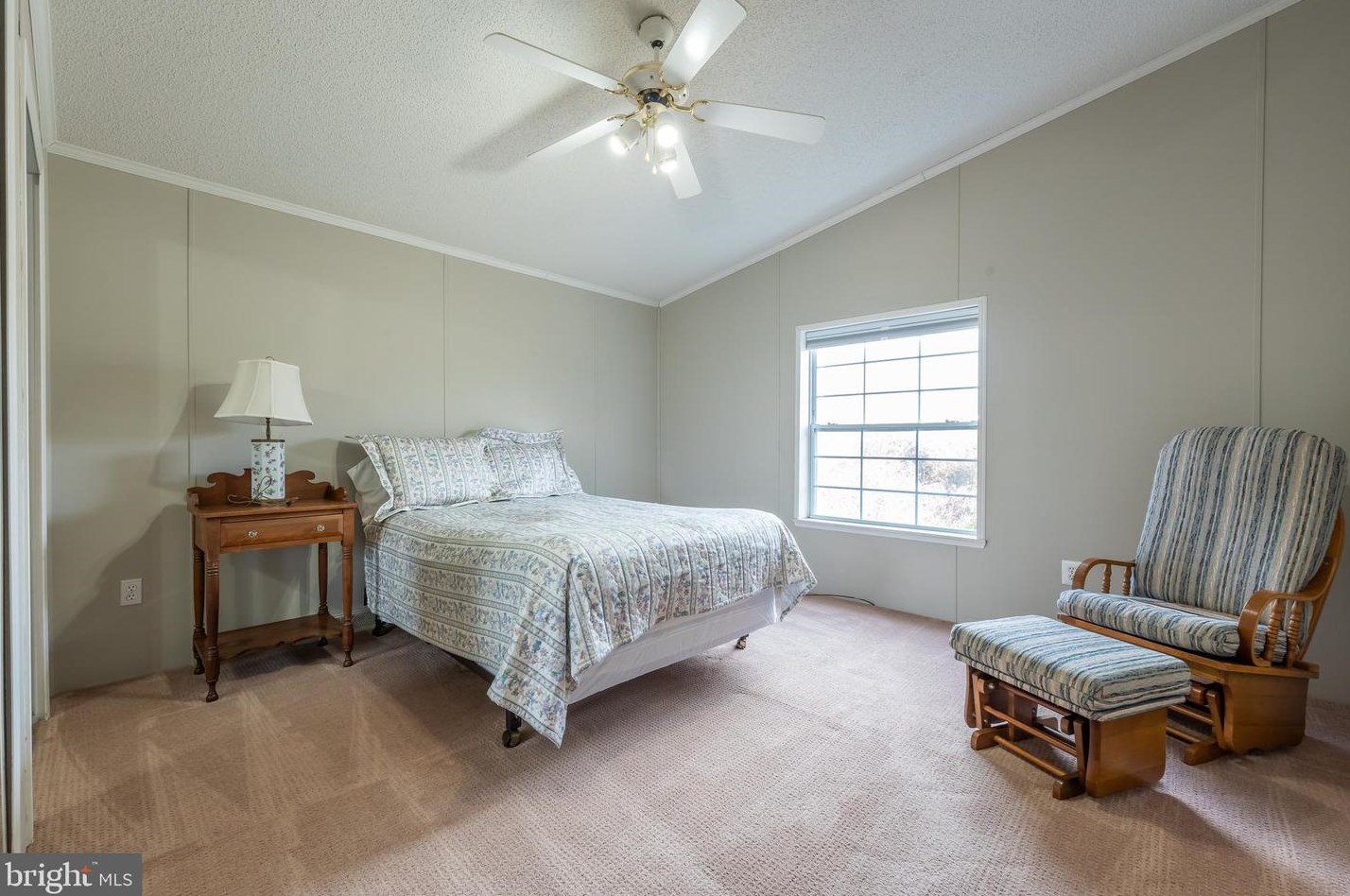 75 Little Farm Ln, Chalfont PA  18914-2233 exterior