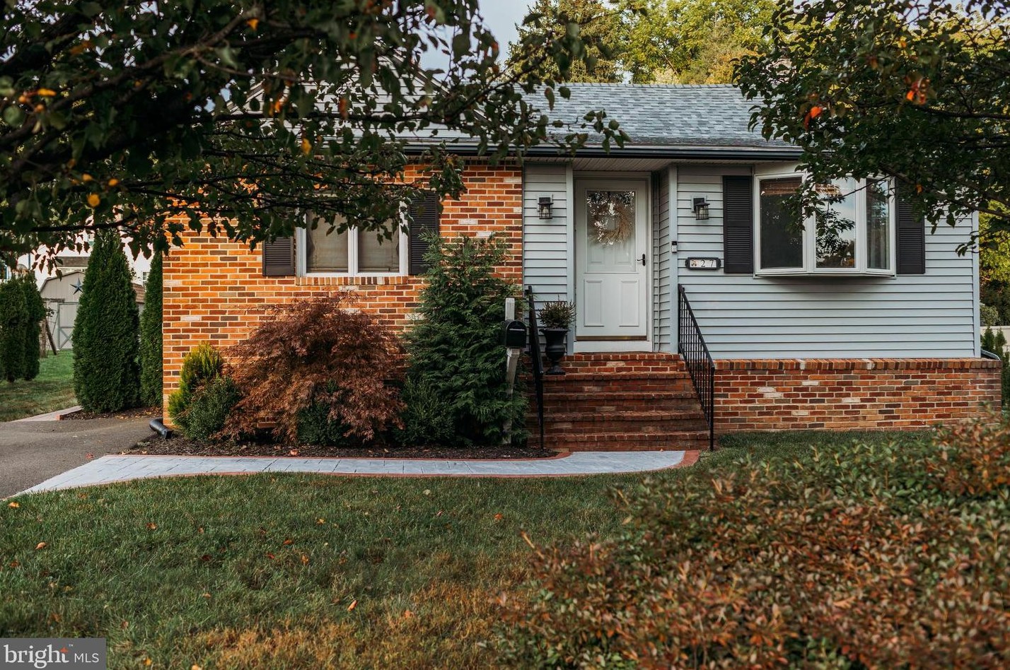 27 Westfield Rd, Langhorne, PA 19053-2355