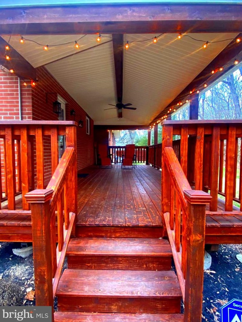 301 Bidwell Ln, Riegelsville, PA 18077