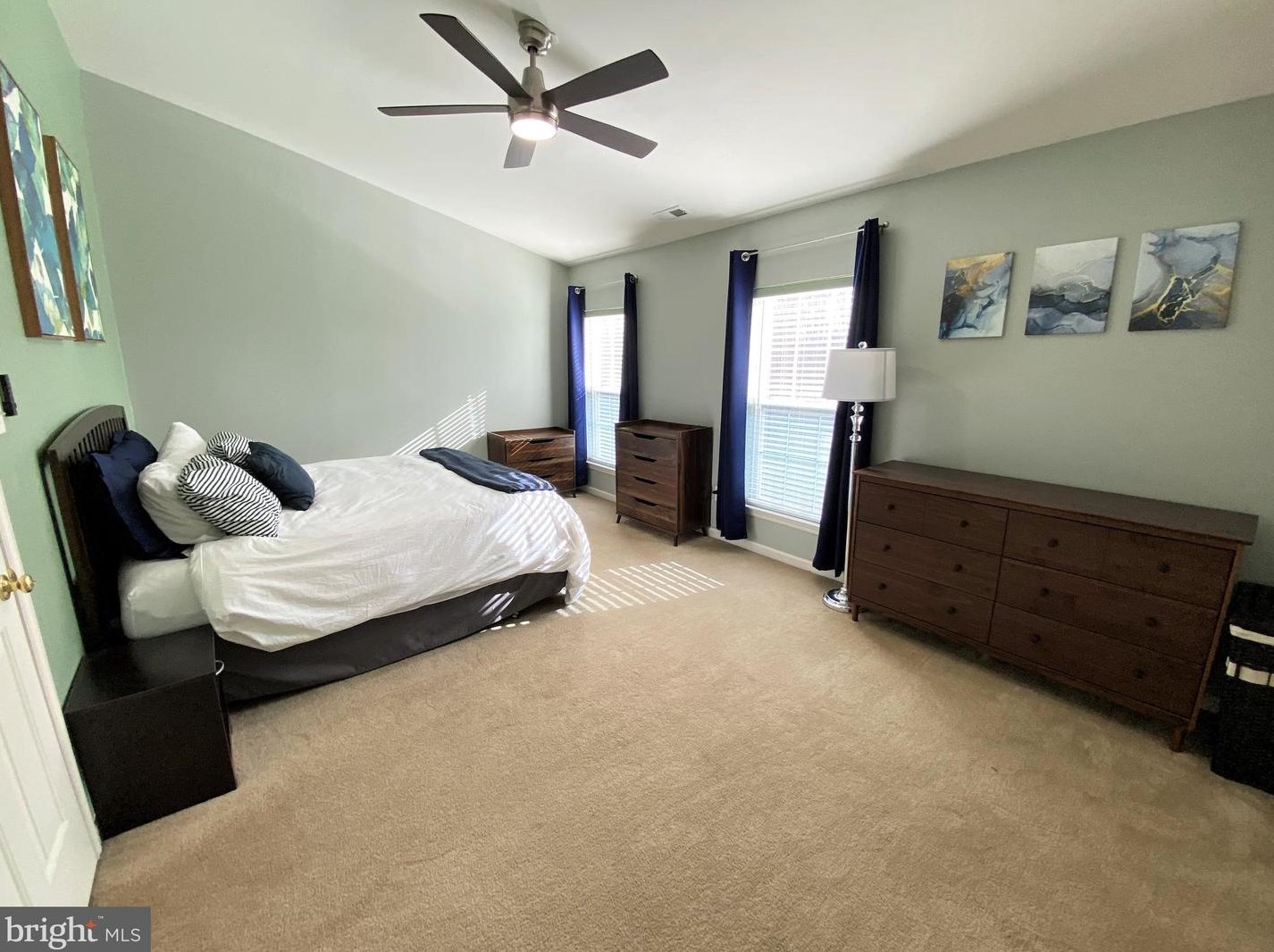 2501 Peachtree Dr, Perkasie PA  18944-5457 exterior