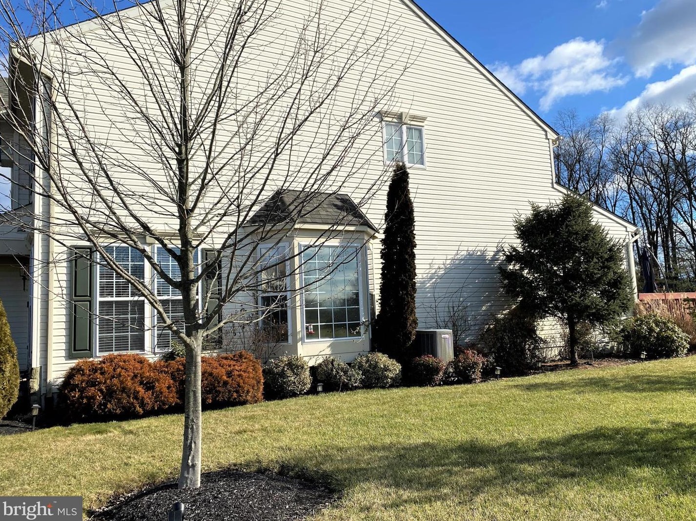 2501 Peachtree Dr, Perkasie PA  18944-5457 exterior