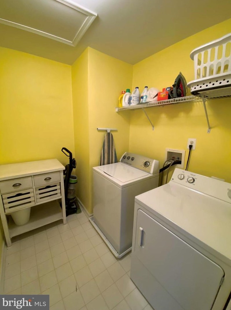 2501 Peachtree Dr, Perkasie PA  18944-5457 exterior