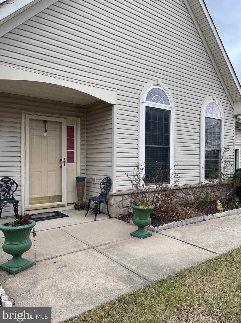 1200 Seabird Dr, Edgely, PA 19007-5246