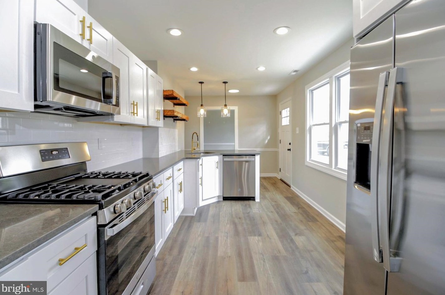 571 Elbridge Rd, Yardley, PA 19067