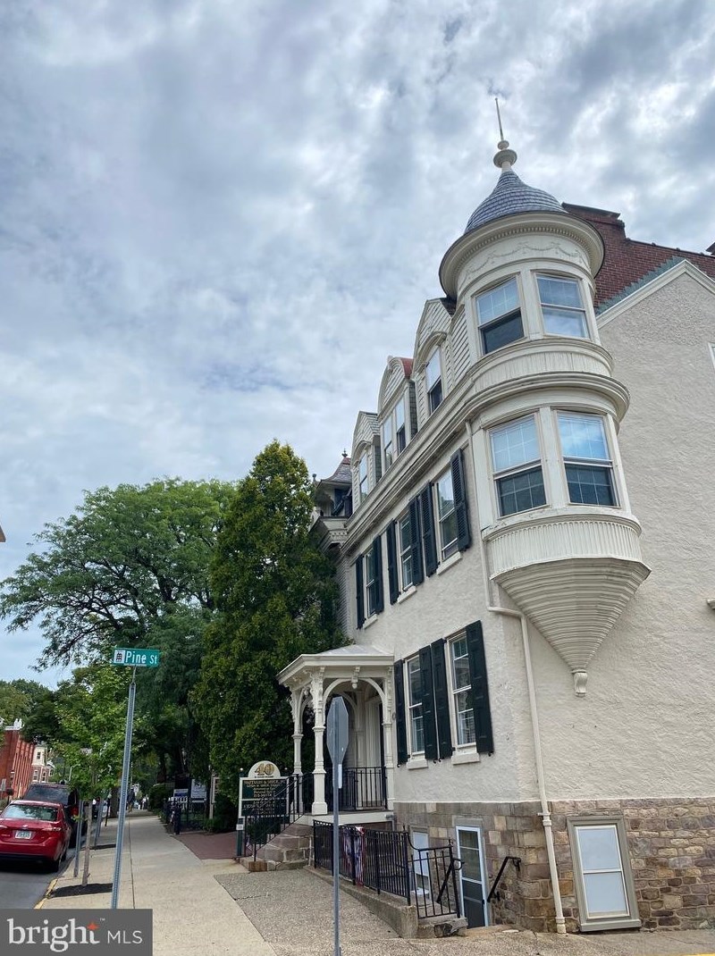 40 E Court St #3rd Floor, Gardenville, PA 18901