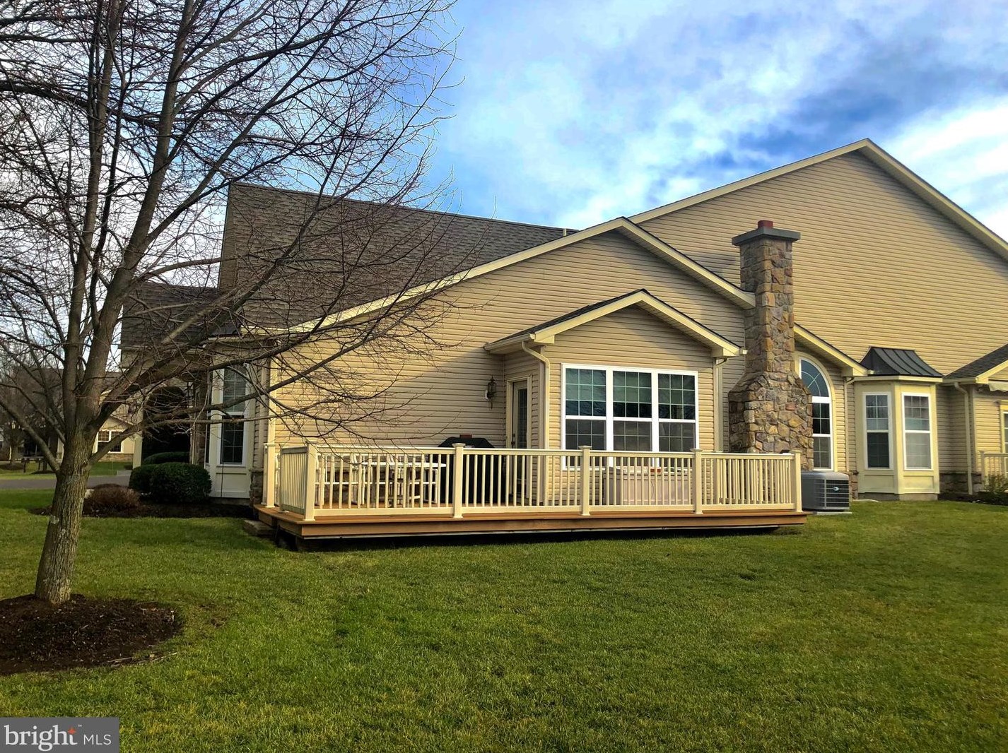 126 Shady Brook Dr, Langhorne, PA 19047-8027
