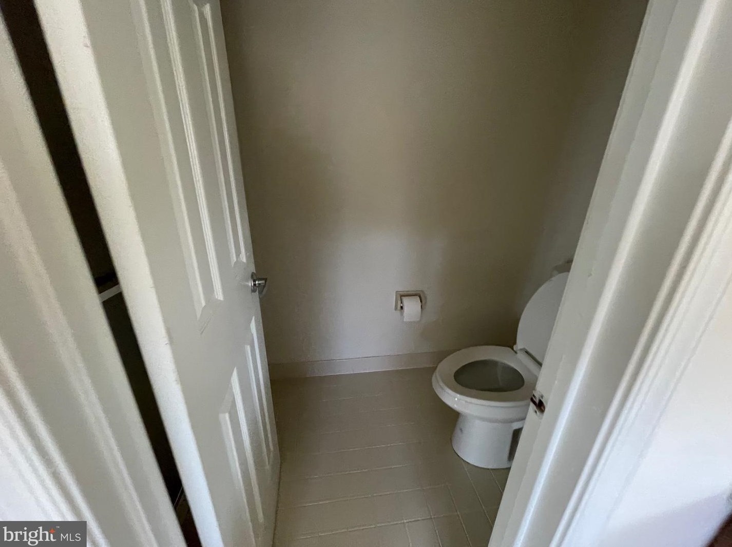 4 Birch Ct, Upper Makefield PA  18940-9253 exterior