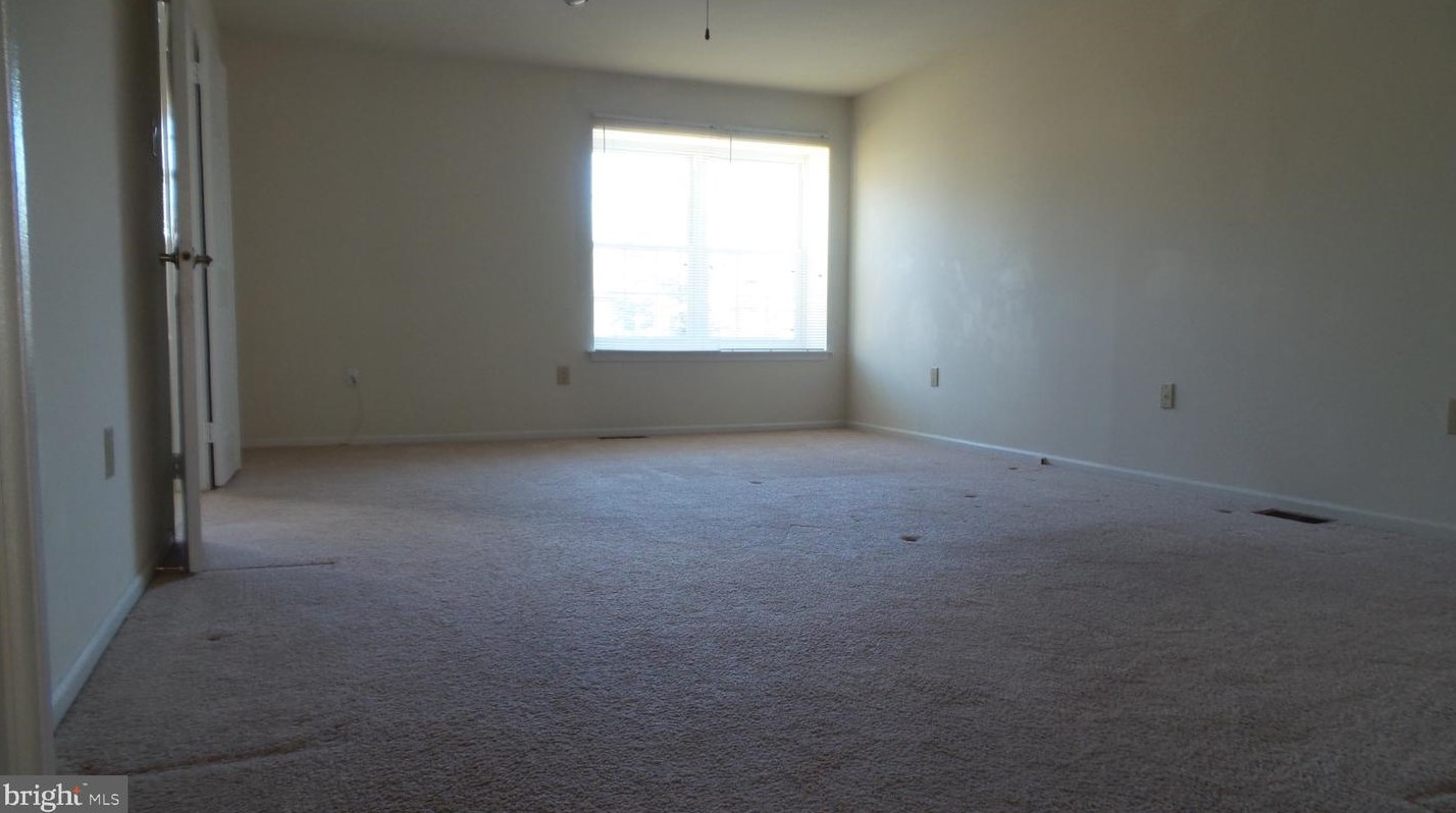 4 Birch Ct, Upper Makefield PA  18940-9253 exterior