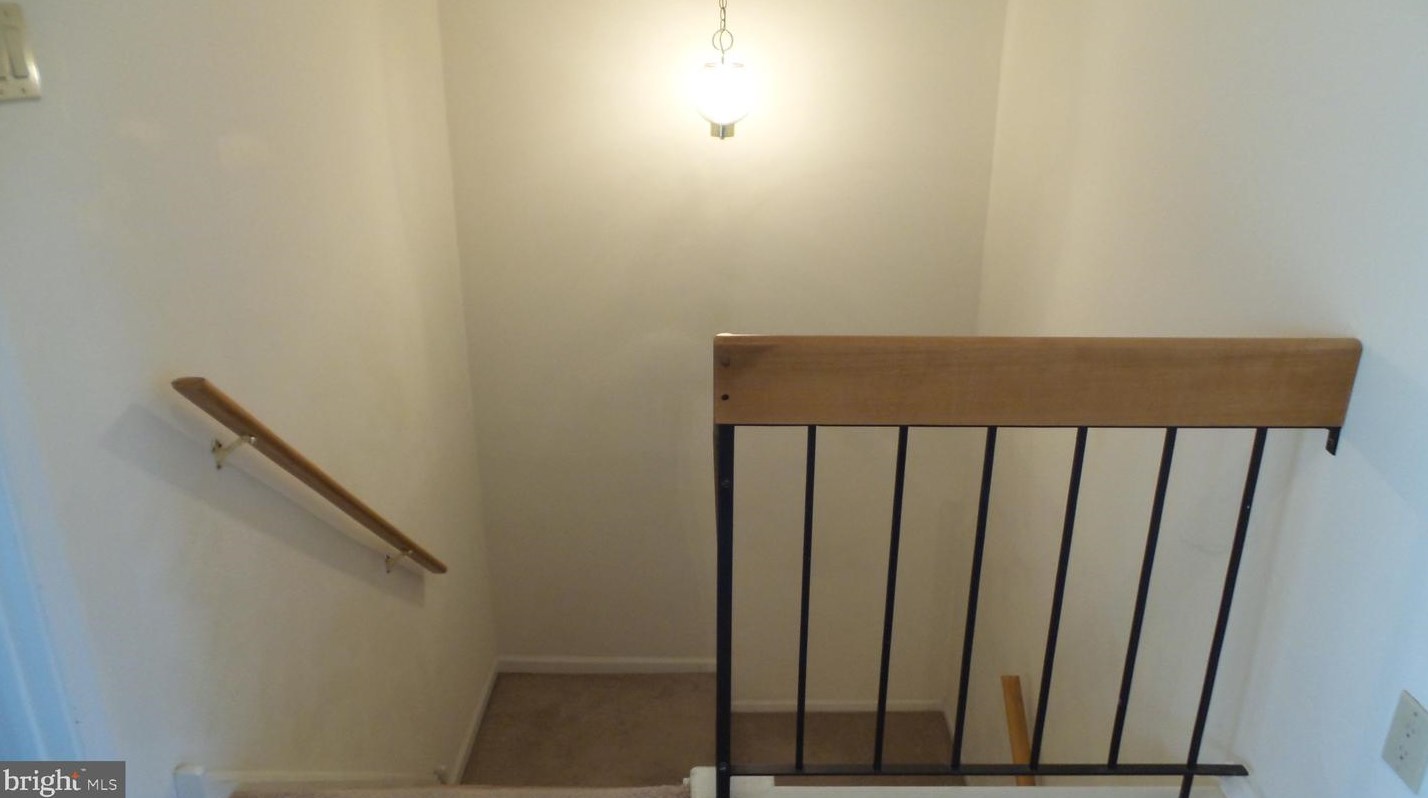 4 Birch Ct, Upper Makefield PA  18940-9253 exterior