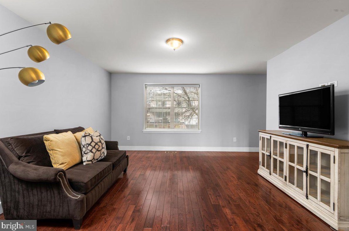 2533 Buffalo Ave, Langhorne, PA 19053-6901