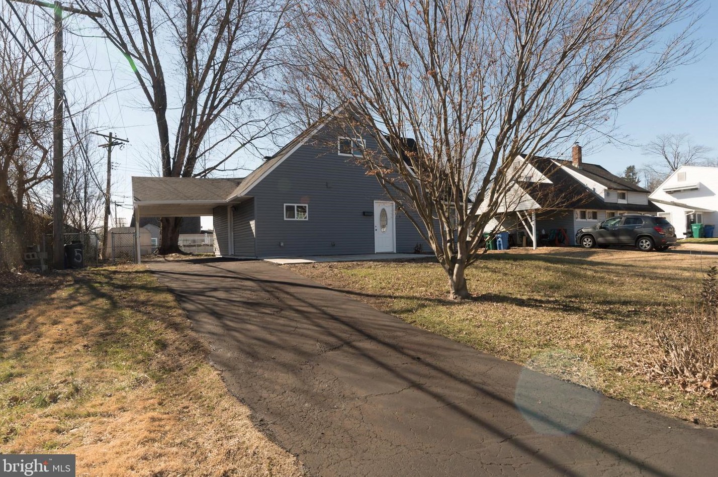 5 Hollyhock Ln, Levittown PA  19055-1319 exterior