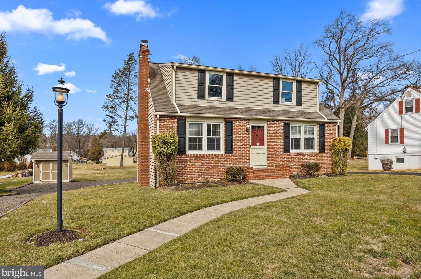 28 Peyton St, Langhorne, PA 19053-6514