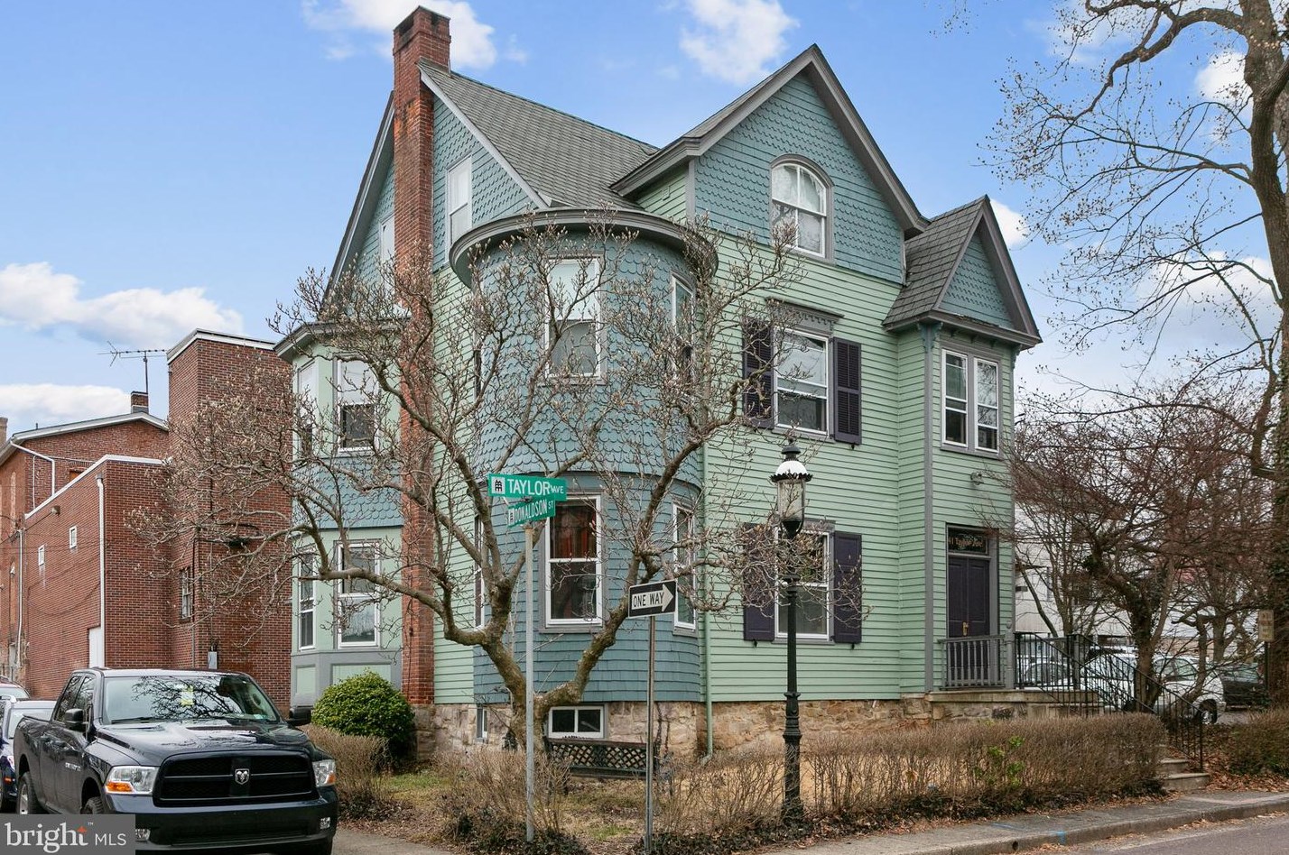 41 Taylor Ave #3, Gardenville, PA 18901