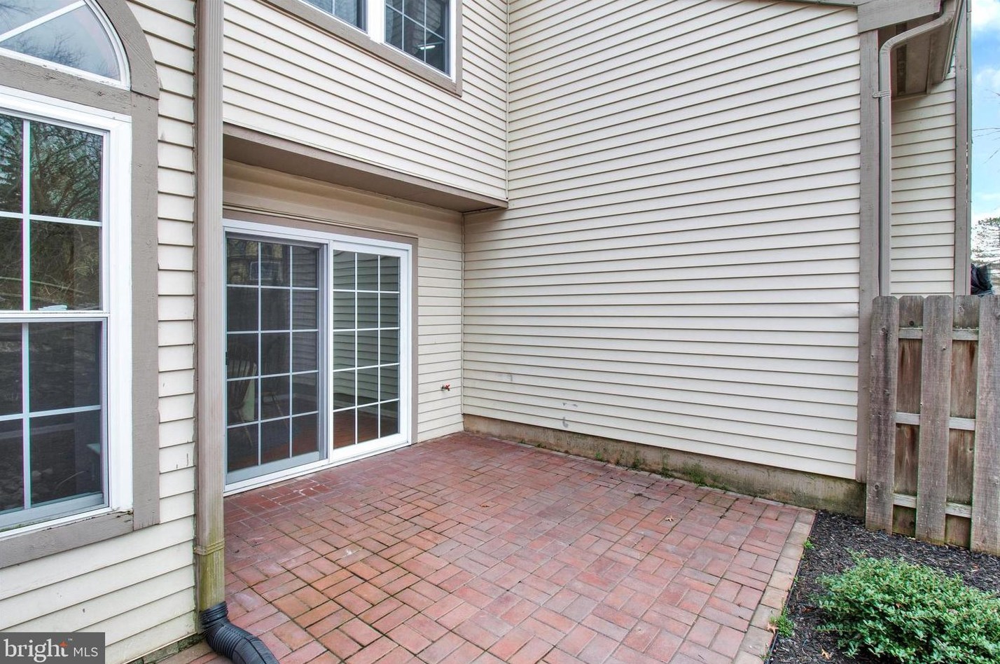 24 Sassafras Cir, Upper Makefield PA  18940-9232 exterior