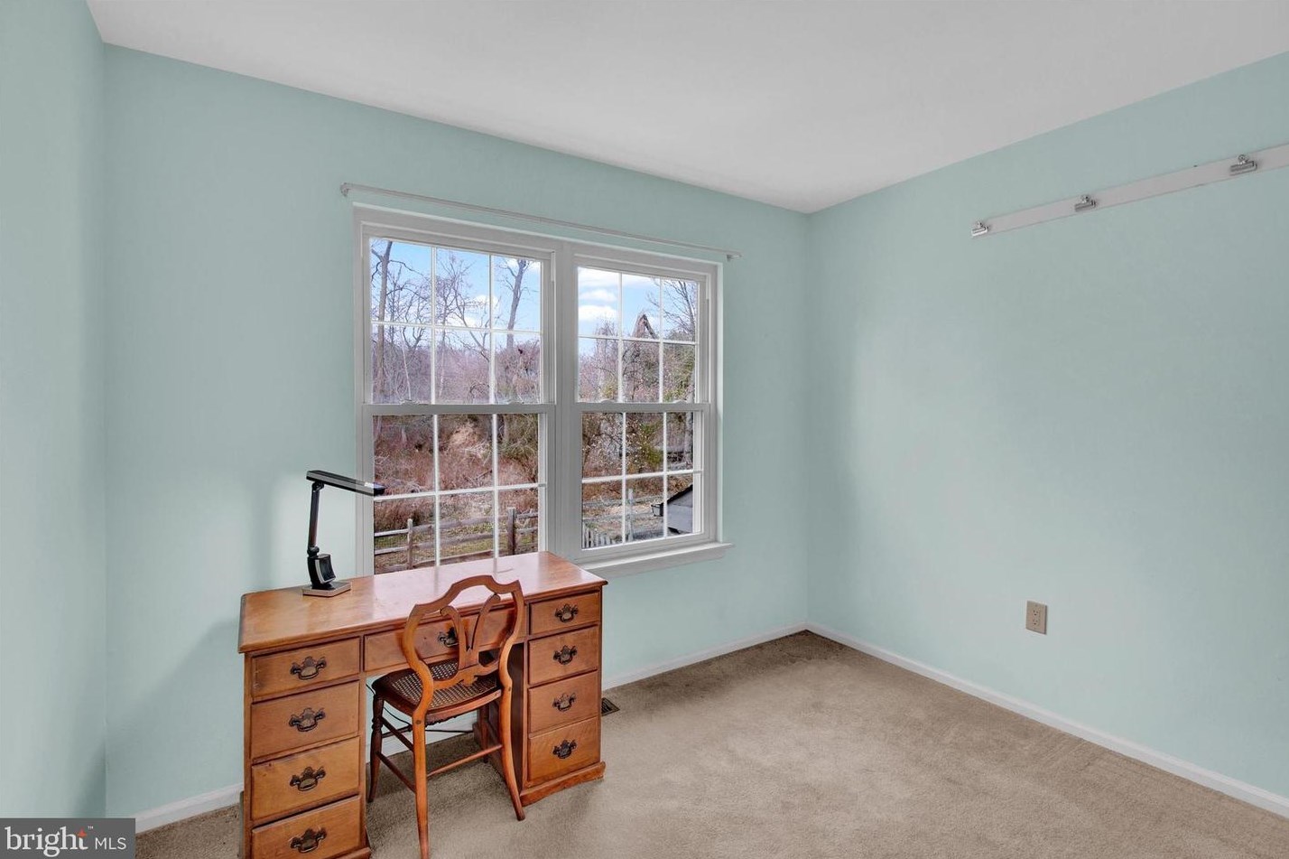 24 Sassafras Cir, Upper Makefield PA  18940-9232 exterior