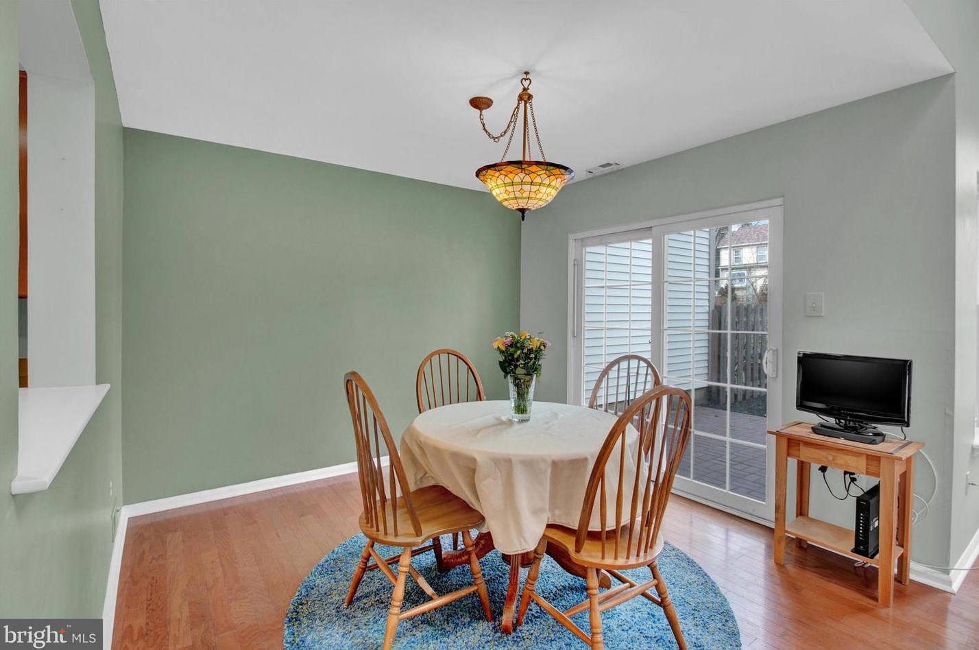 24 Sassafras Cir, Upper Makefield PA  18940-9232 exterior