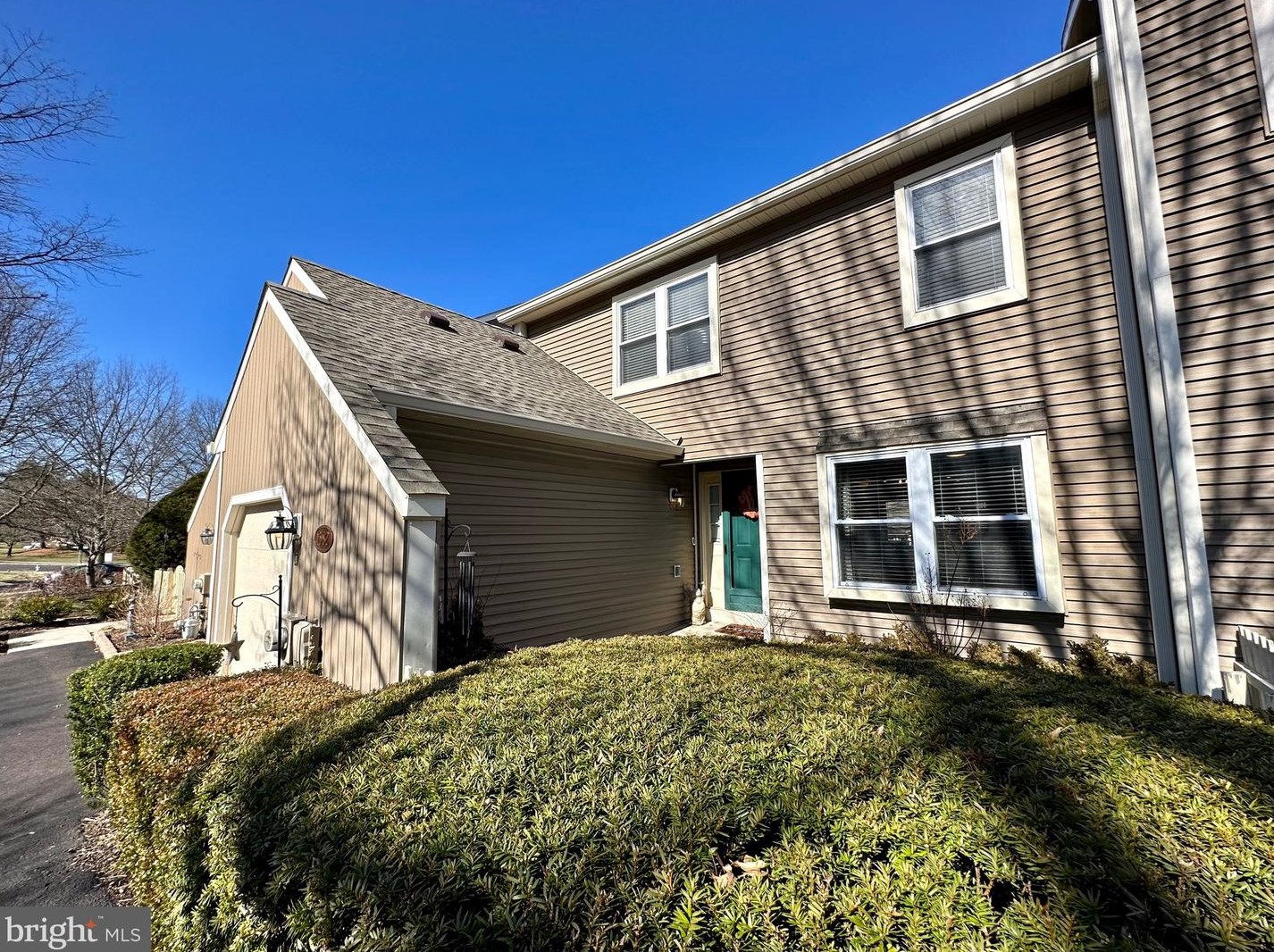 1582 Willow Pond Dr, Yardley, PA 19067
