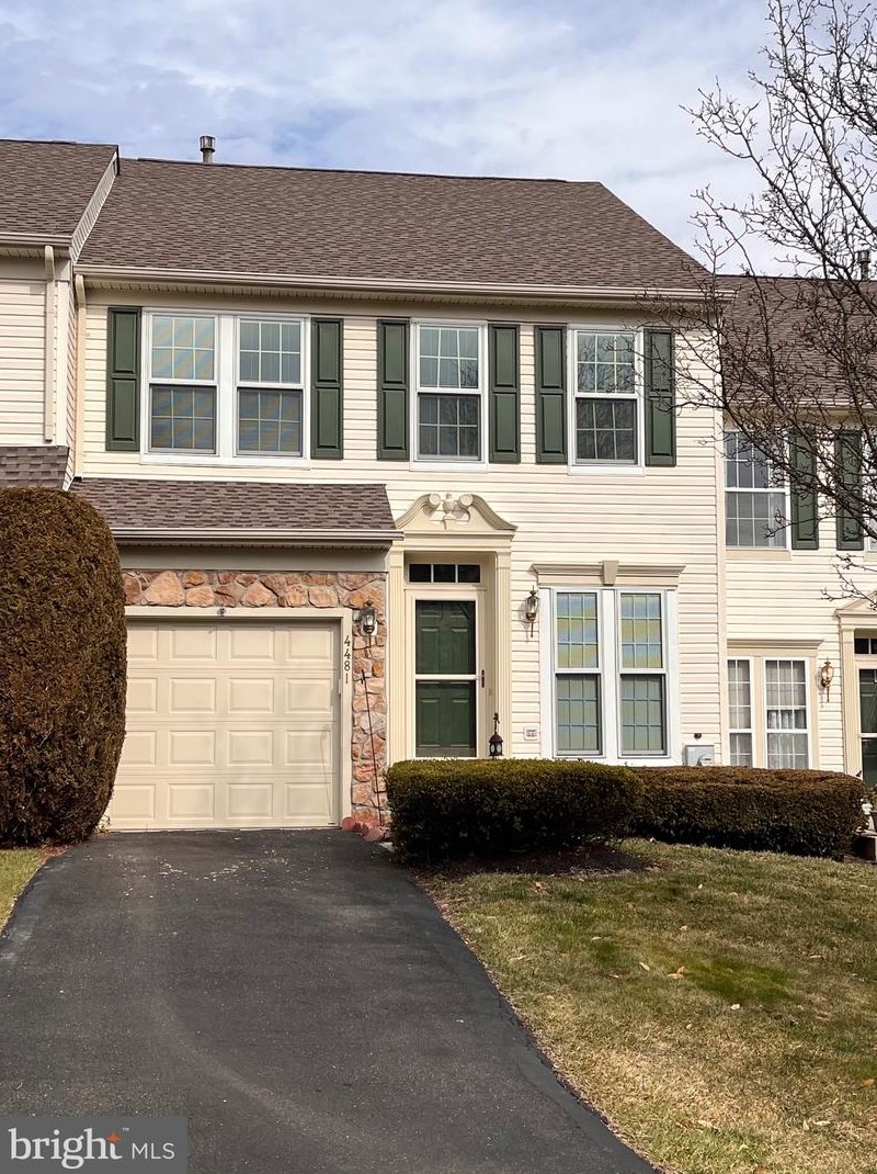 4481 Honeysuckle Ln, Gardenville, PA
