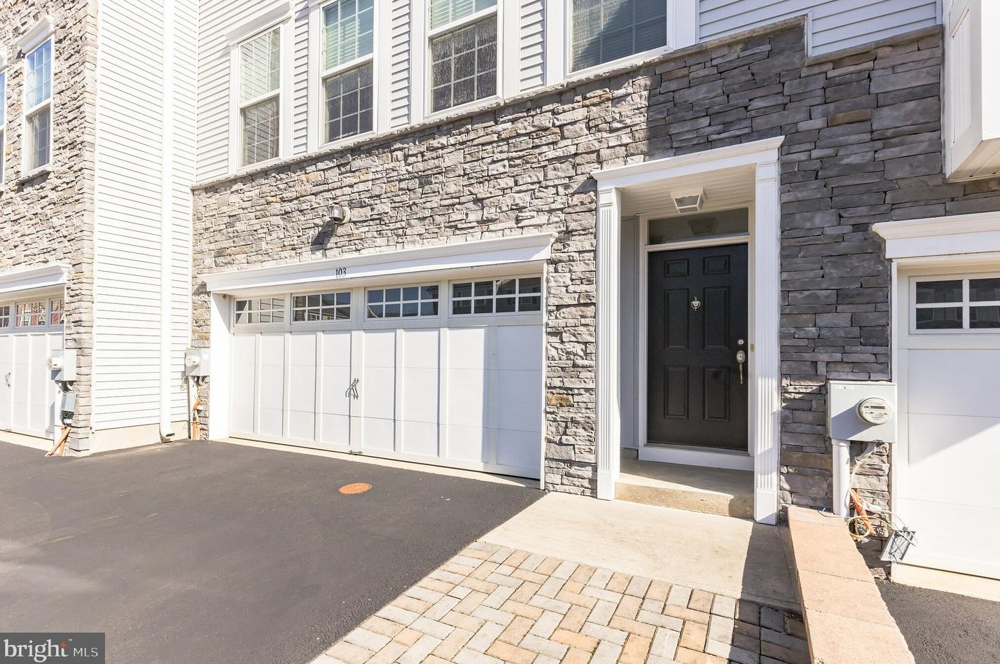 103 Chestnut Ct, Langhorne, PA 19047-4100