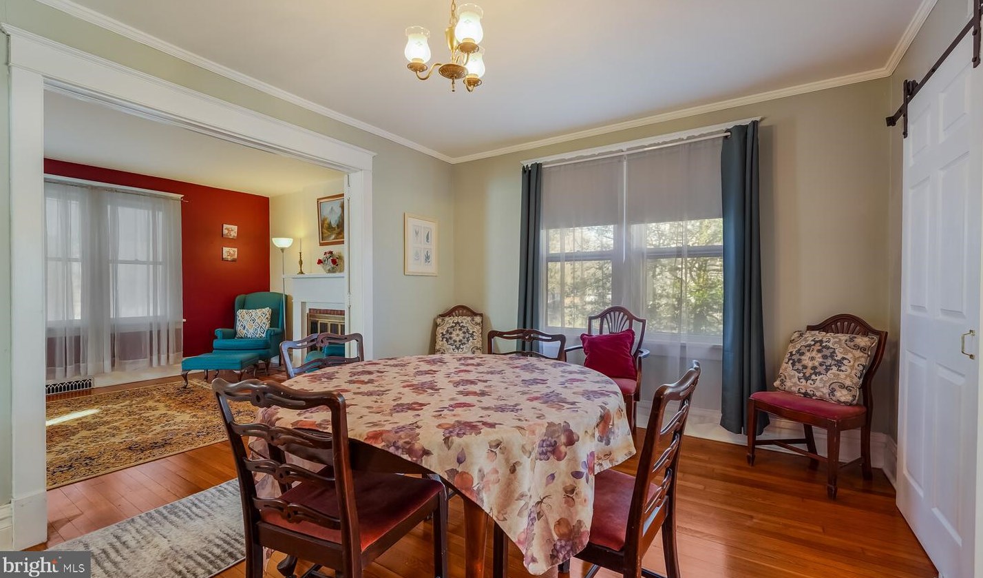 428 Maple Ave, Langhorne PA  19047-2726 exterior