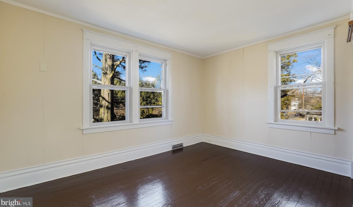 428 Maple Ave, Langhorne PA  19047-2726 exterior