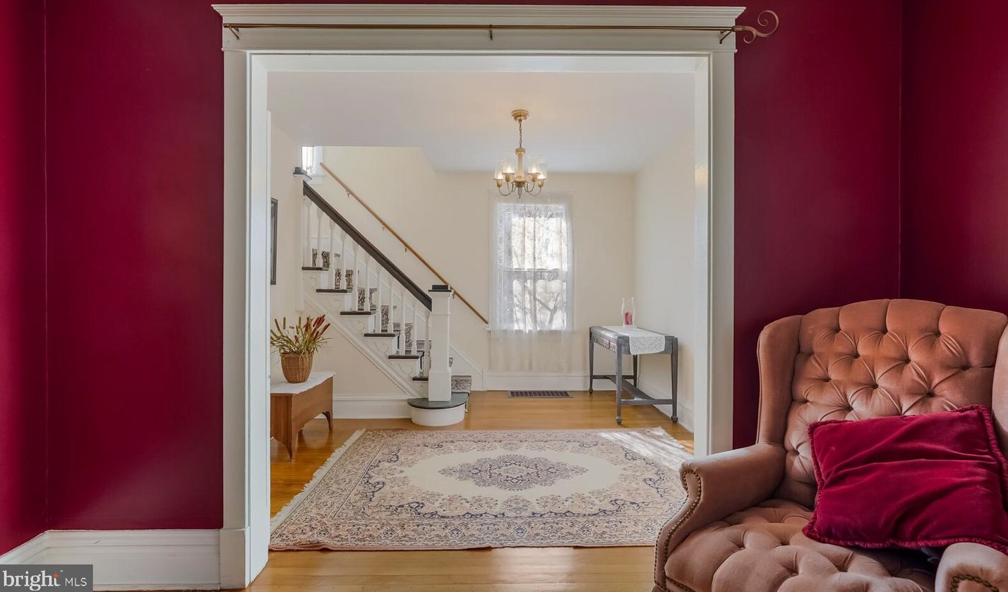 428 Maple Ave, Langhorne PA  19047-2726 exterior