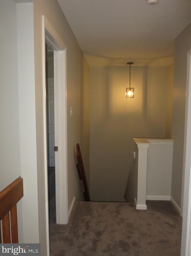 74 Bellwood Dr, Langhorne PA  19053-7215 exterior