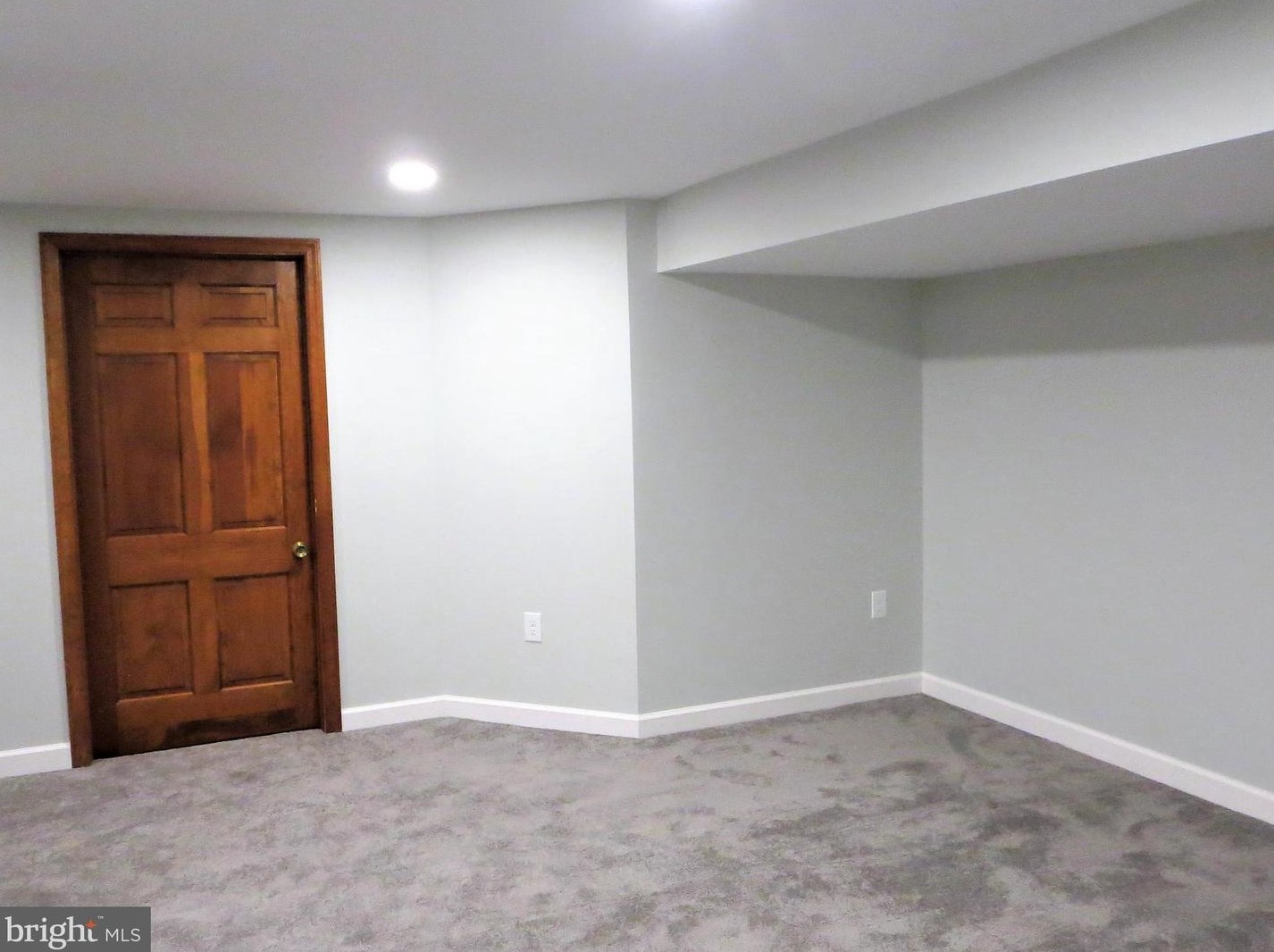 74 Bellwood Dr, Langhorne PA  19053-7215 exterior