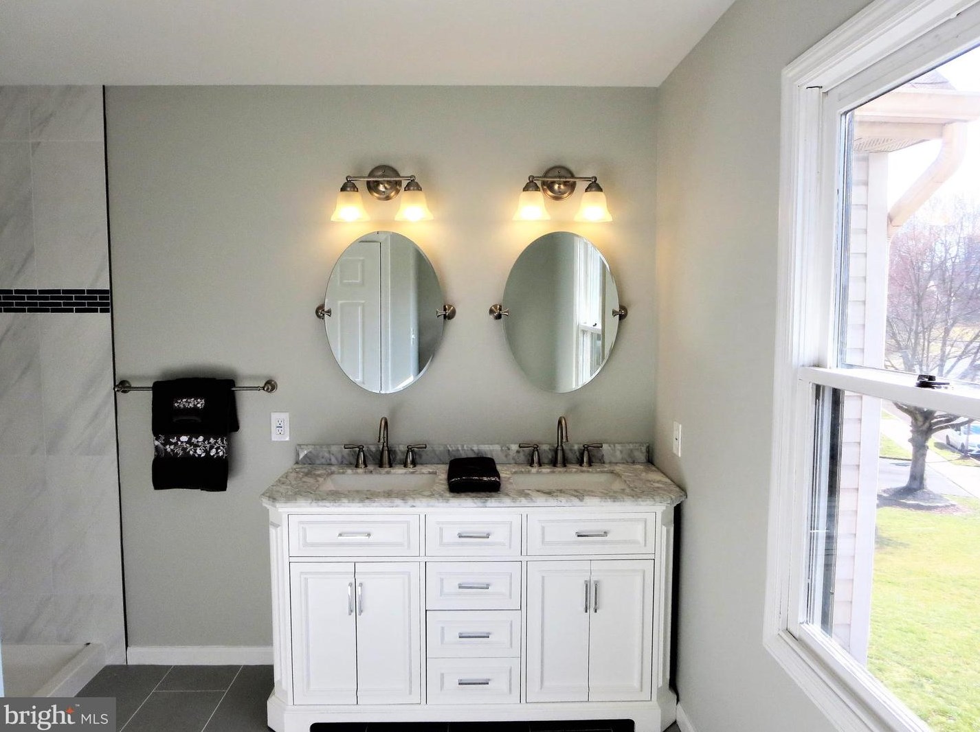 74 Bellwood Dr, Langhorne PA  19053-7215 exterior