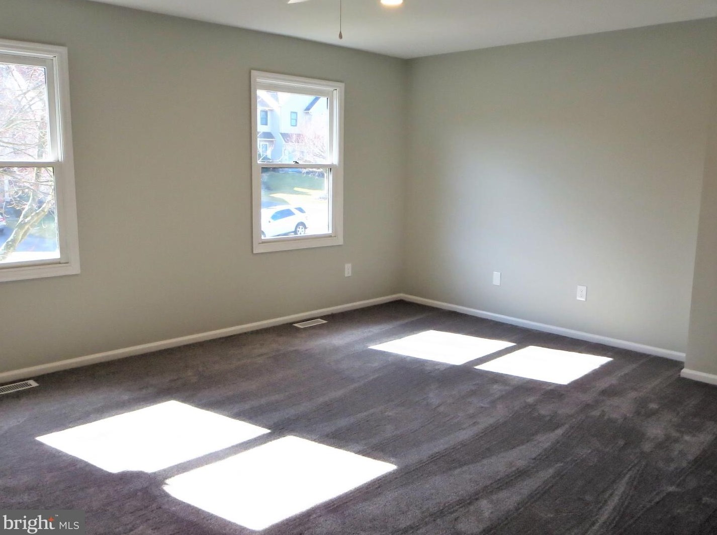 74 Bellwood Dr, Langhorne PA  19053-7215 exterior