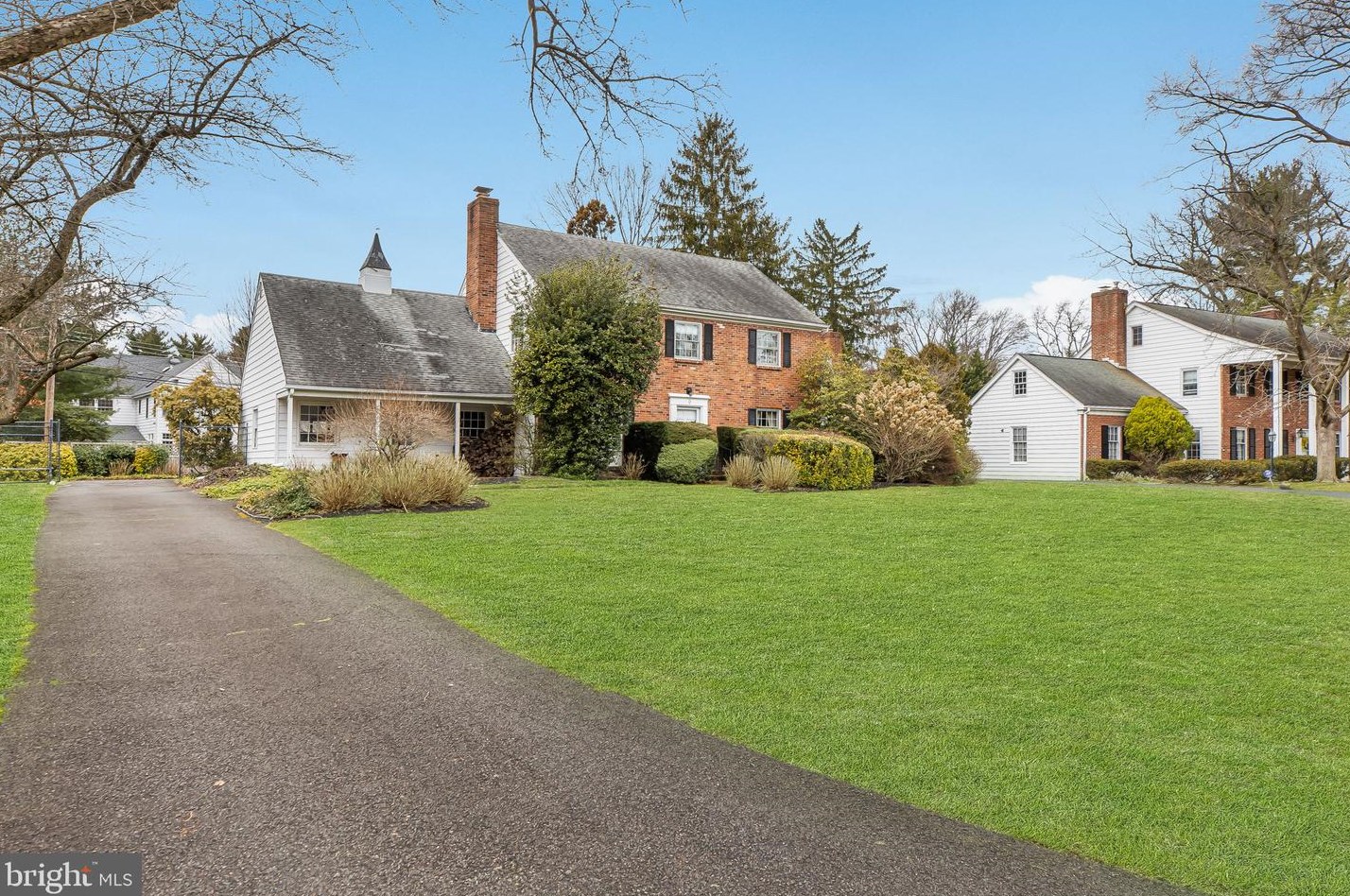 9 Keats Rd, Yardley, PA 19067