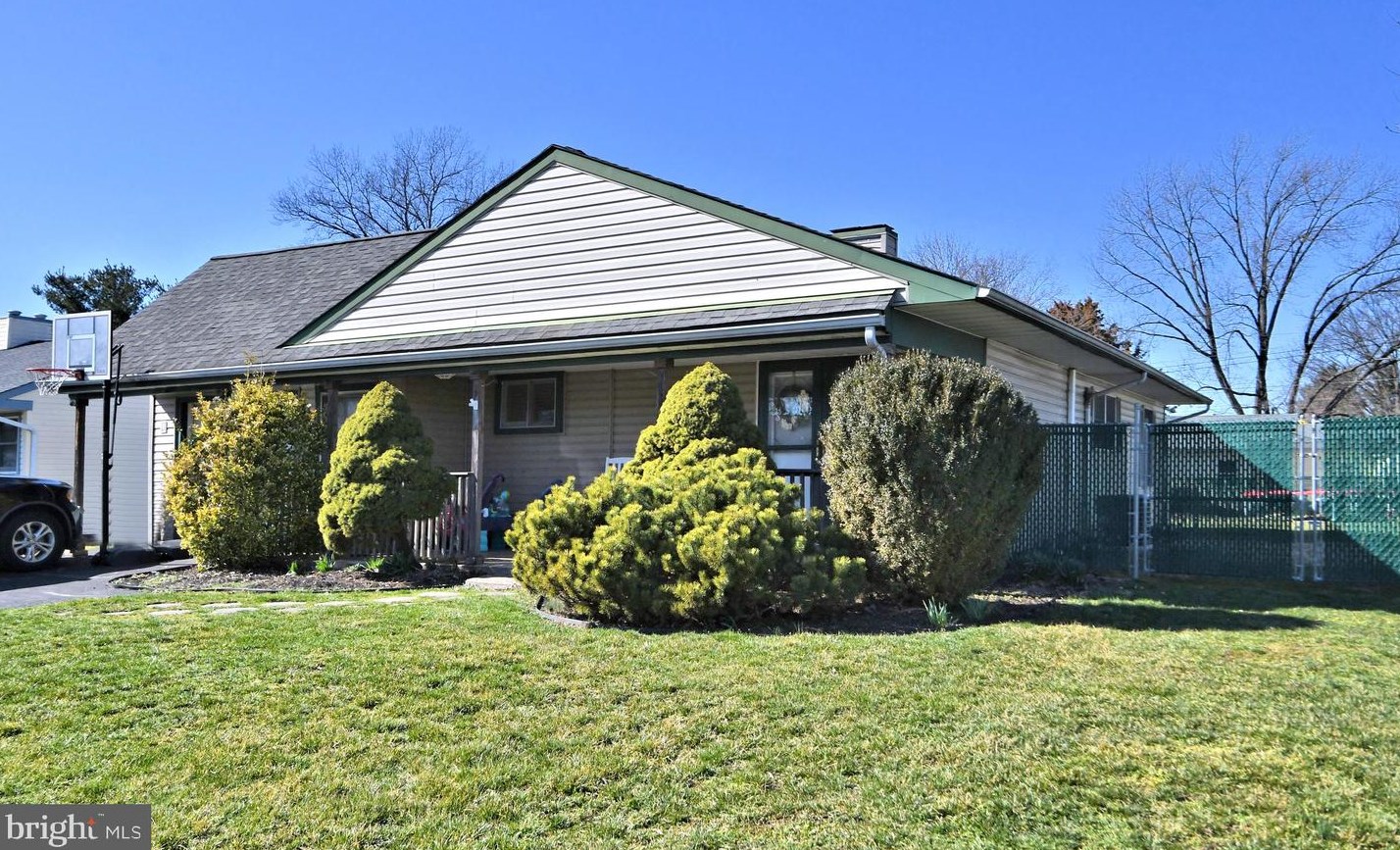 257 Wyandotte Rd, Fairless Hills, PA 19030