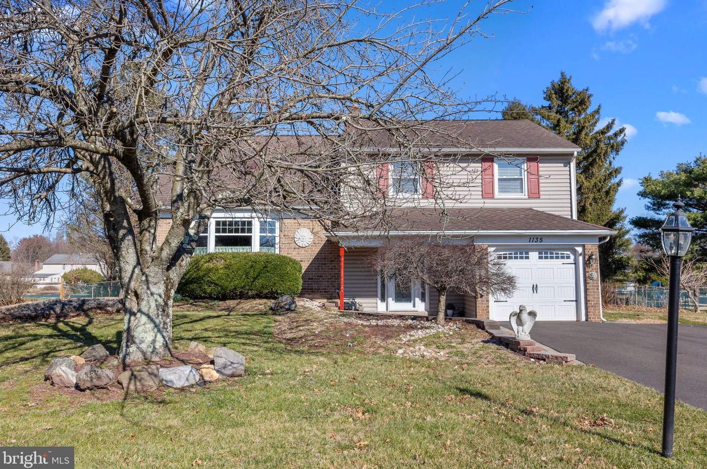 1135 Temperance Ln, Southampton, PA 18954