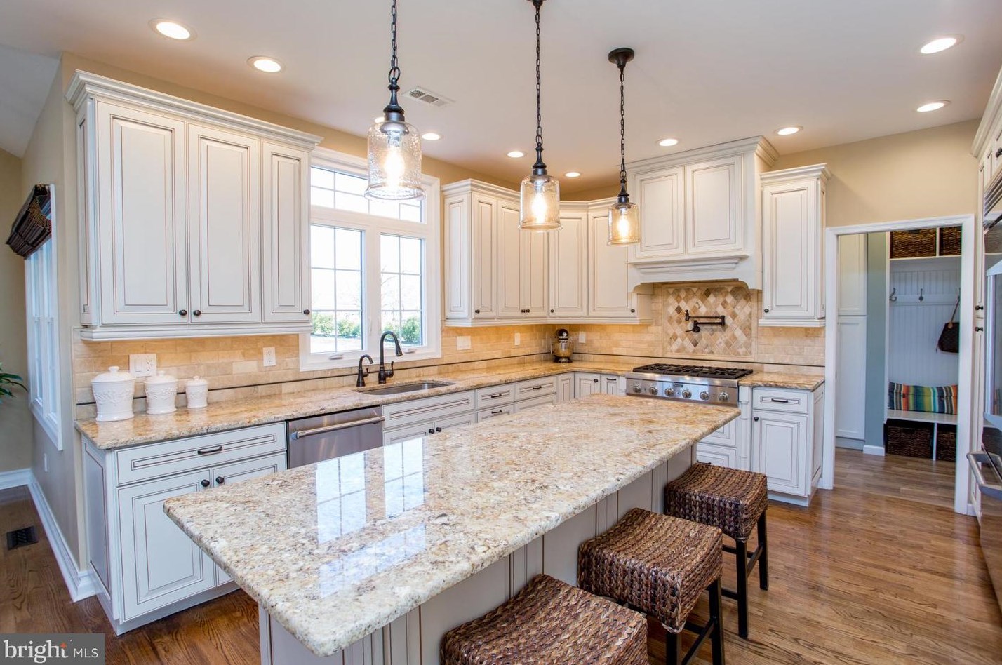 247 Windsor Way, Gardenville, PA