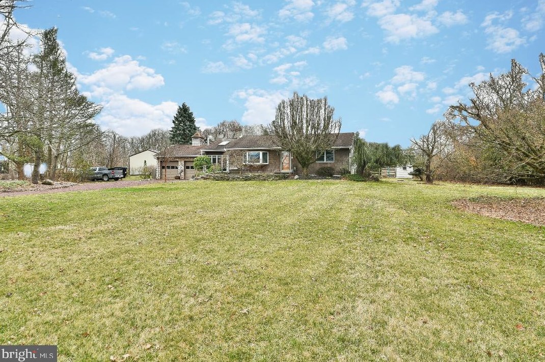 47 Creek Rd, Chalfont, PA 18914-1522